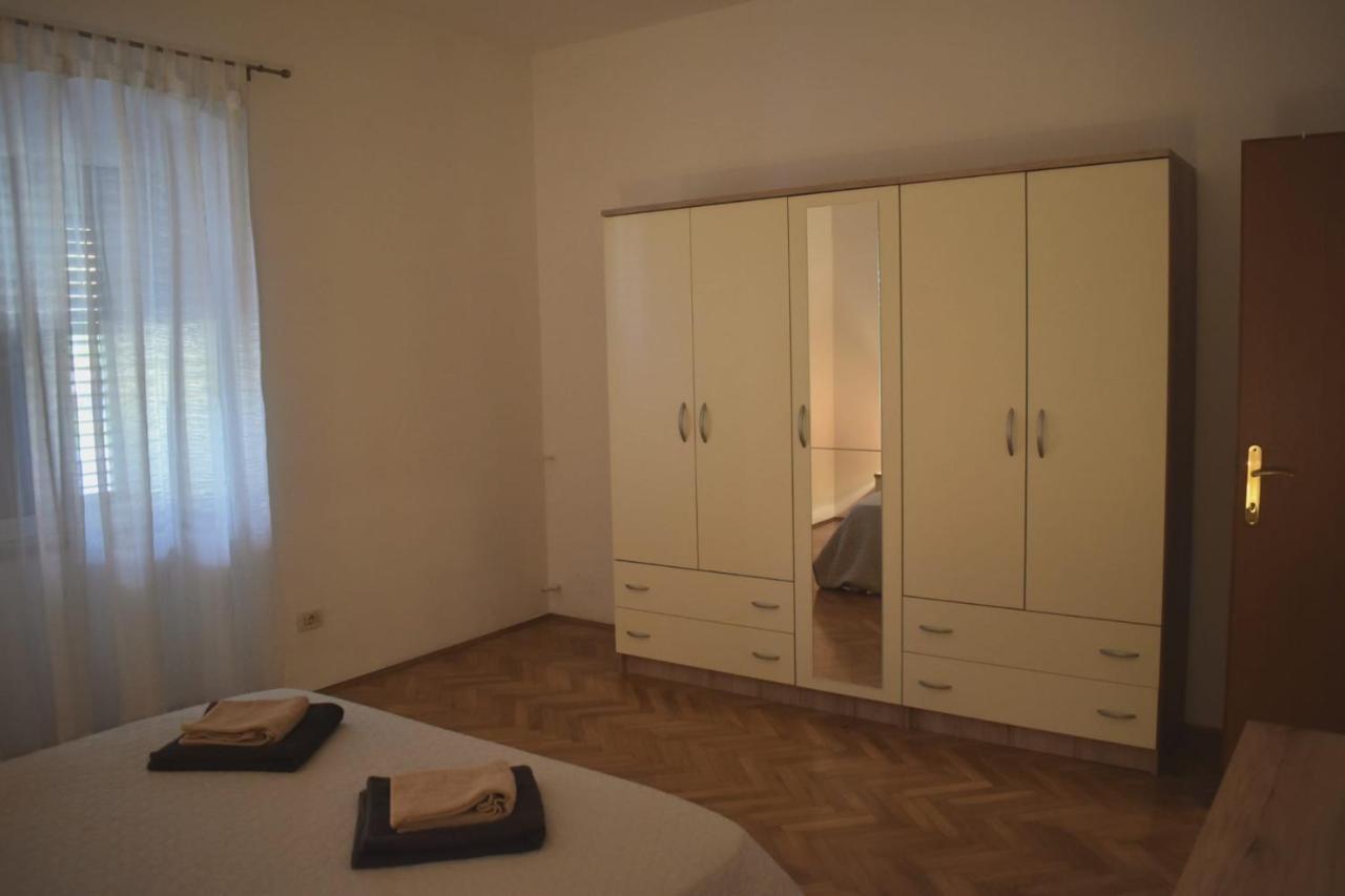 Pet Friendly Apartment Murvi 50 Novigrad  Ngoại thất bức ảnh